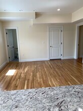 28 Cherry St, Unit 2 in Somerville, MA - Building Photo - Building Photo