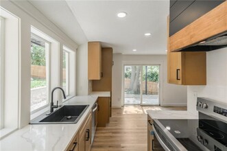 4635 Genessee St in Kansas City, MO - Foto de edificio - Building Photo