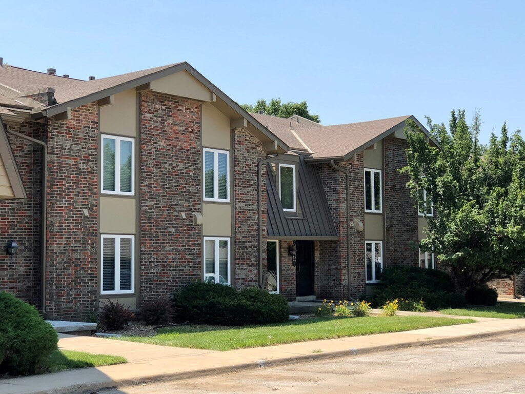 Regent's Walk Apartment Homes Overland Park, KS Apartments