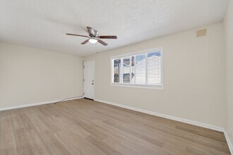 2046 Rutherford St in Oakland, CA - Building Photo - Building Photo