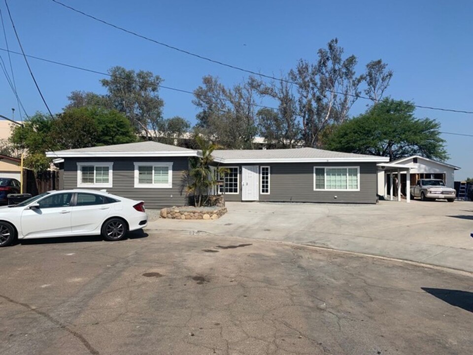 6238-6242 Adobe Dr in San Diego, CA - Building Photo