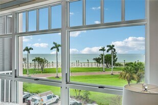 260 Barefoot Beach Blvd in Bonita Springs, FL - Building Photo