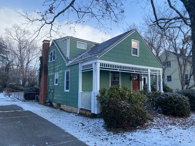 606 Fairview Ave in Blacksburg, VA - Building Photo - Building Photo