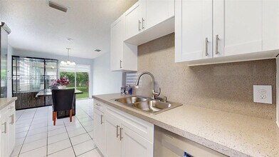 21450 SW 109th Ct in Cutler Bay, FL - Building Photo - Building Photo