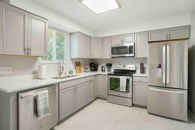 10945 W 45th Ave in Wheat Ridge, CO - Building Photo - Building Photo