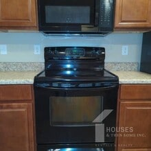 515 Fairview Rd in Taylors, SC - Building Photo - Building Photo