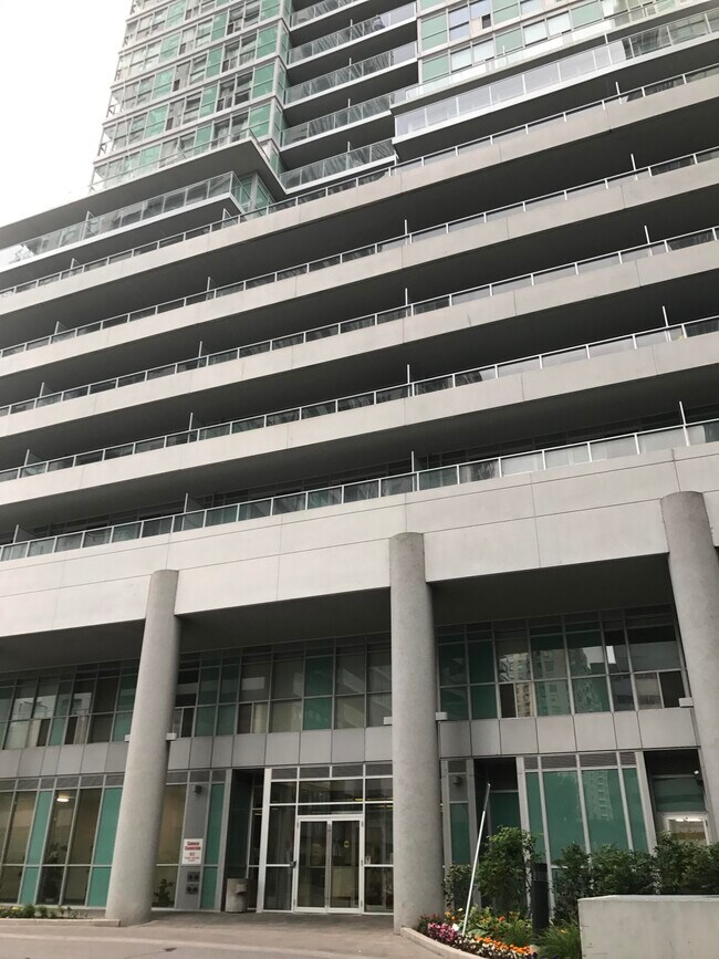 50 Town Centre Court in Toronto, ON - Building Photo - Building Photo