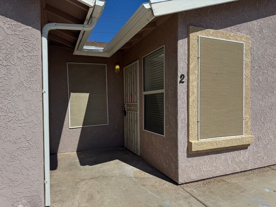 1564 Turquoise in Bullhead City, AZ - Building Photo