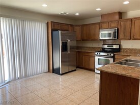 8889 W Torino Ave in Las Vegas, NV - Building Photo - Building Photo