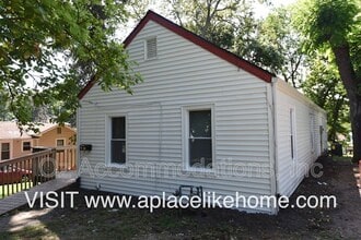 1514 N Spring St in Independence, MO - Building Photo - Building Photo
