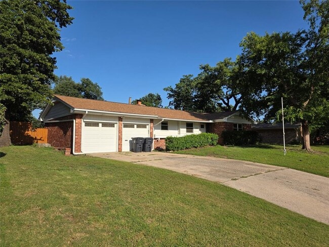property at 2708 N Holloway Ave