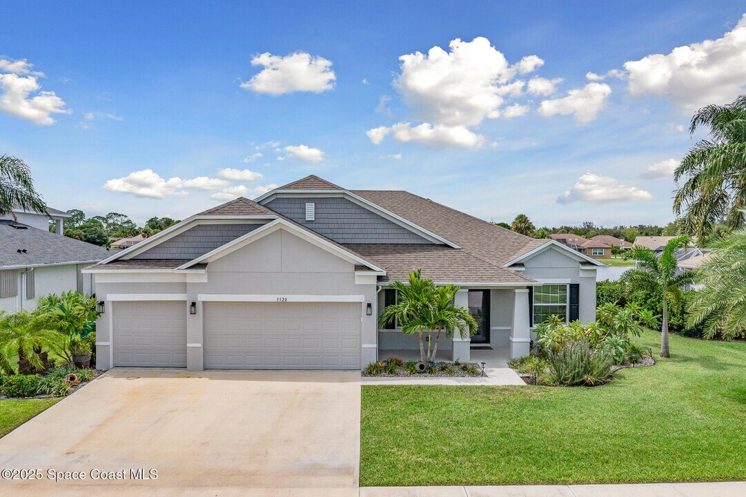 3520 Savannahs Trail in Merritt Island, FL - Building Photo