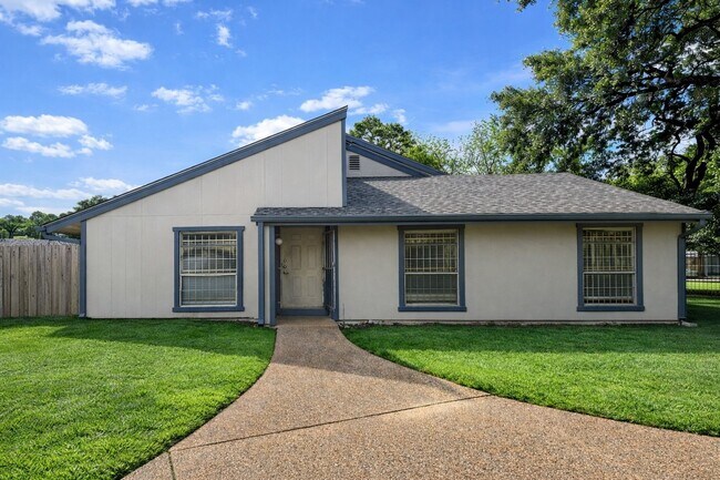 property at 5817 W Tidwell Rd