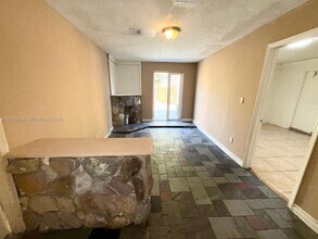 341 NE 25th Ct in Pompano Beach, FL - Building Photo - Building Photo