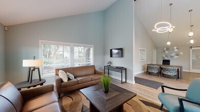 Waterstone at North Creek in Bothell, WA - Foto de edificio - Building Photo