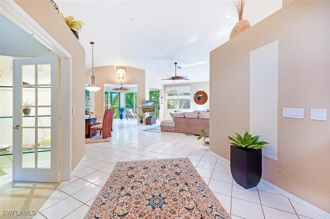 15260 Cedarwood Ln in Naples, FL - Building Photo - Building Photo