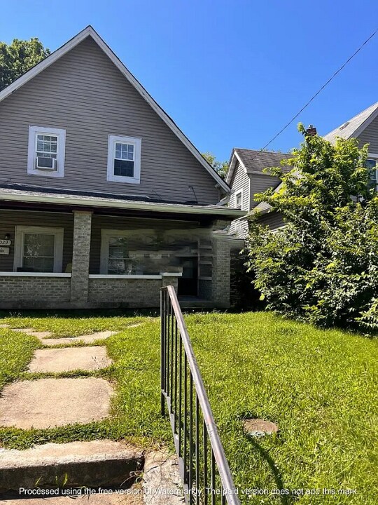 1031 W 33rd St in Indianapolis, IN - Building Photo