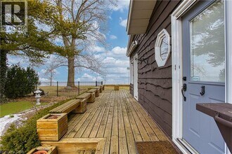 98 Creanona Blvd in Hamilton, ON - Building Photo - Building Photo