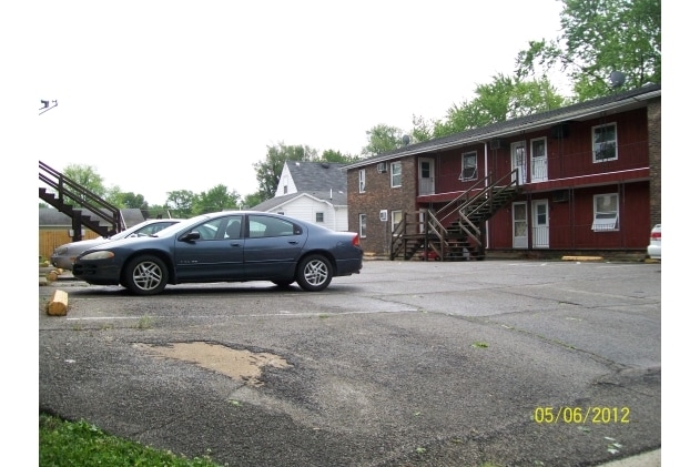 400 N 5th St in Watseka, IL - Building Photo