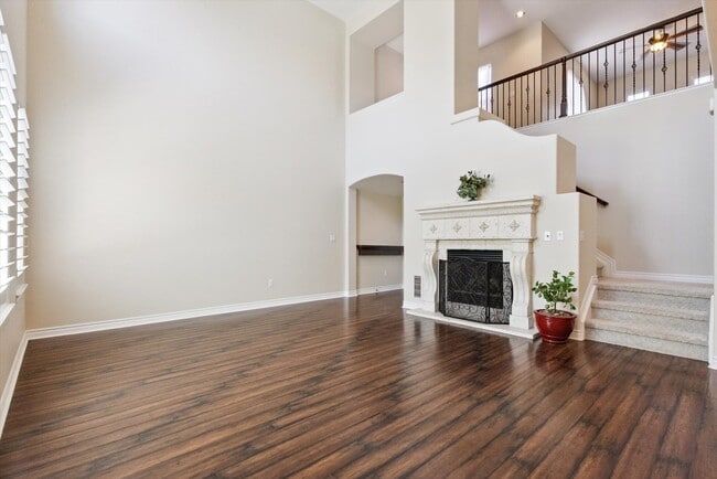 9218 Viaggio Way in Highlands Ranch, CO - Building Photo - Building Photo