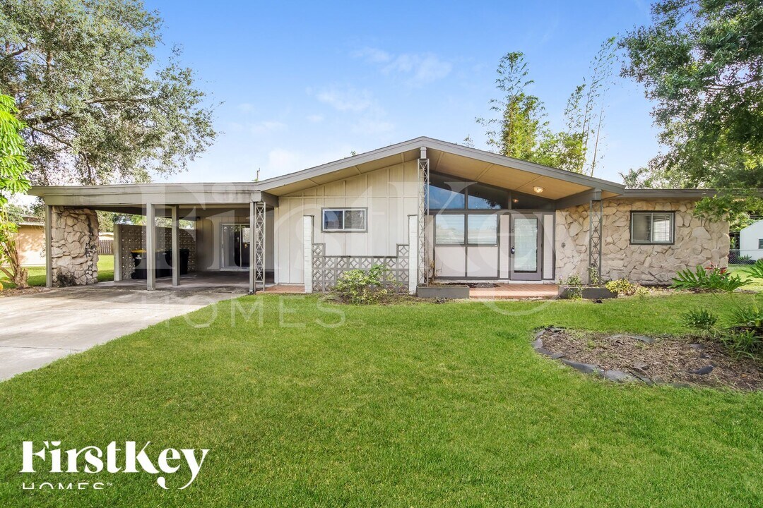 2749 Elm Dr NE in Palm Bay, FL - Building Photo