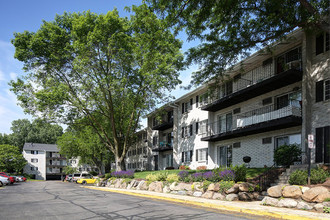 Fordem Towers in Madison, WI - Building Photo - Building Photo