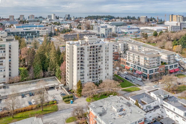 Chancellor Court in Vancouver, BC - Building Photo - Building Photo