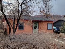 430 E 200 S in Moab, UT - Building Photo