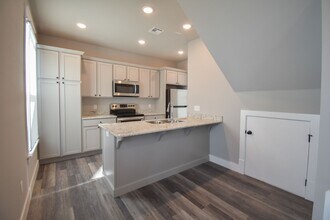 780 S Locust Ave in Fayetteville, AR - Building Photo - Building Photo