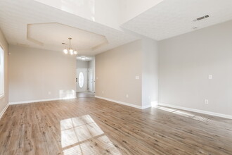 7564 Winderemere Park in Riverdale, GA - Building Photo - Building Photo