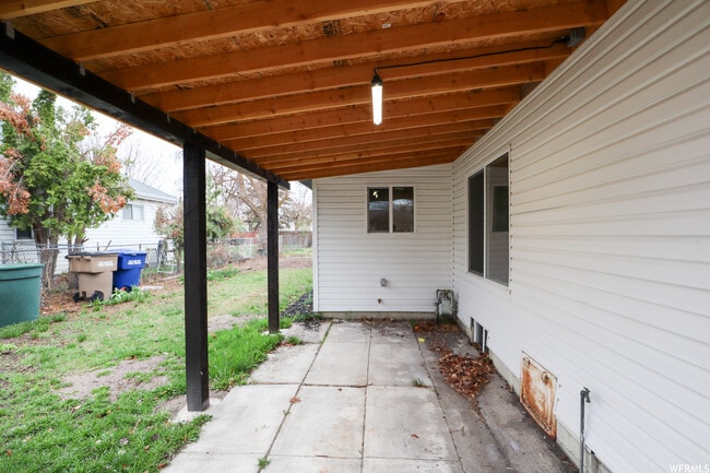 948 E Atkin Ave in Salt Lake City, UT - Foto de edificio - Building Photo