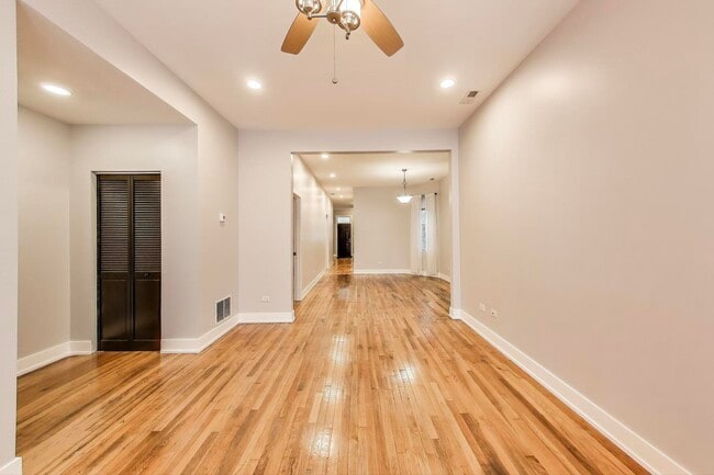 3939 W Polk St in Chicago, IL - Building Photo - Building Photo