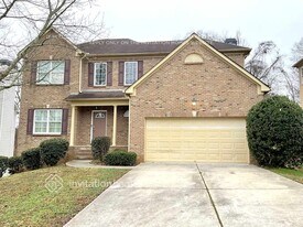 704 Nightwind Way in Stockbridge, GA - Building Photo