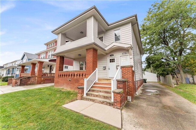 4902 E 111th St in Garfield Heights, OH - Building Photo - Building Photo