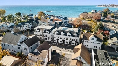 27 Village Rd in Milford, CT - Foto de edificio - Building Photo