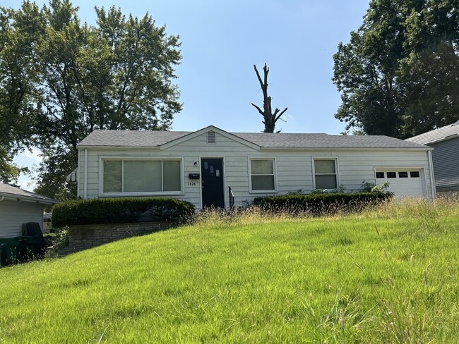 property at 1426 Comet Dr