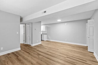 Pineview Apartments in Childersburg, AL - Foto de edificio - Building Photo
