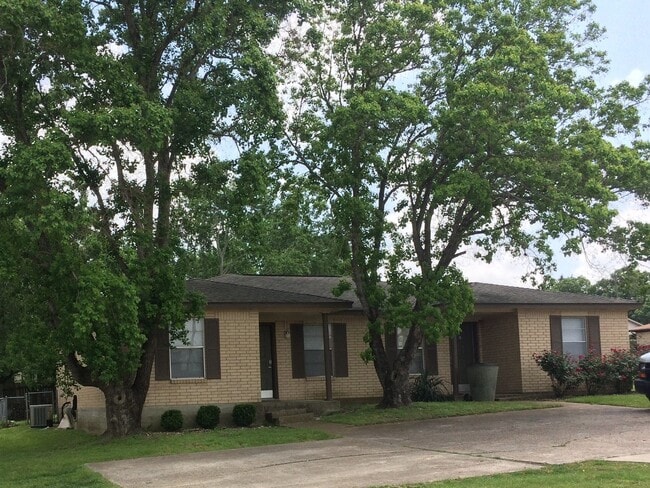 property at 3600 Elliott St