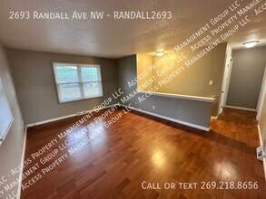 2693 Randall Ave NW in Walker, MI - Building Photo - Building Photo
