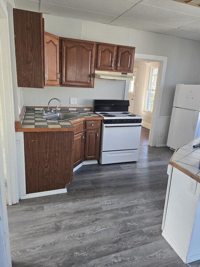 17 E 16th St in Holland, MI - Building Photo - Building Photo
