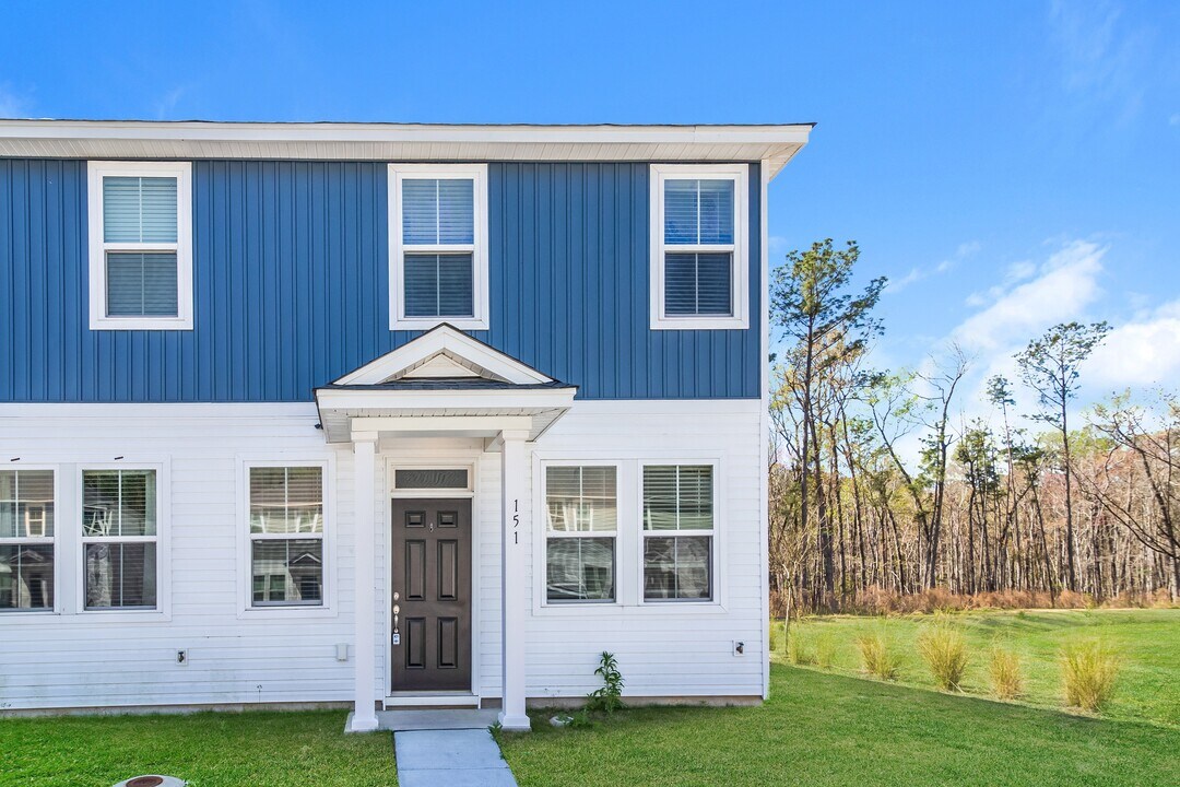 151 Morning Line Dr in Moncks Corner, SC - Building Photo