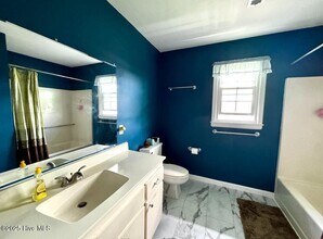 410 Buccaneer Rd in Wilmington, NC - Building Photo - Building Photo