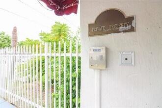 134 SW 7th Ave in Miami, FL - Building Photo - Building Photo
