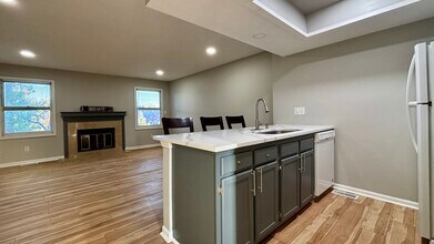 6086 S Bay Dr in Indianapolis, IN - Building Photo - Building Photo