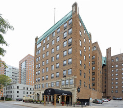 The Shorecrest in Milwaukee, WI - Foto de edificio - Building Photo