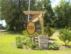 Arbor Lake in Crestview, FL - Building Photo - Other