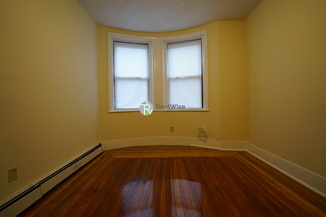 73 Empire St
