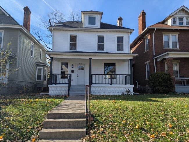 property at 619 Carpenter St