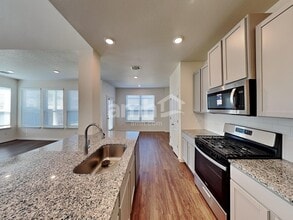 207 Pebble Creek Run in New Braunfels, TX - Building Photo - Building Photo