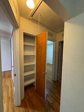 1202 E George Ave in Hazel Park, MI - Foto de edificio - Building Photo